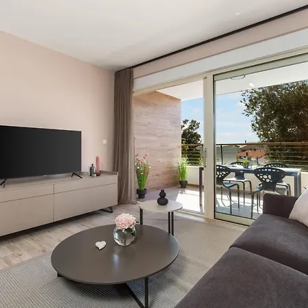 Nensi Apartman Pjescana Uvala