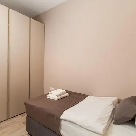 Nensi Apartman Pjescana Uvala